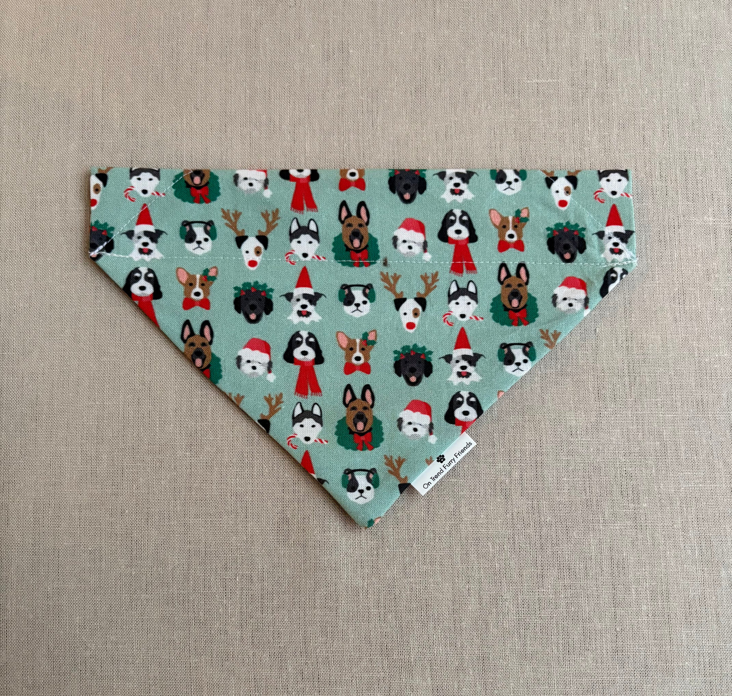 Christmas Pups Pet Scarf in White and Green