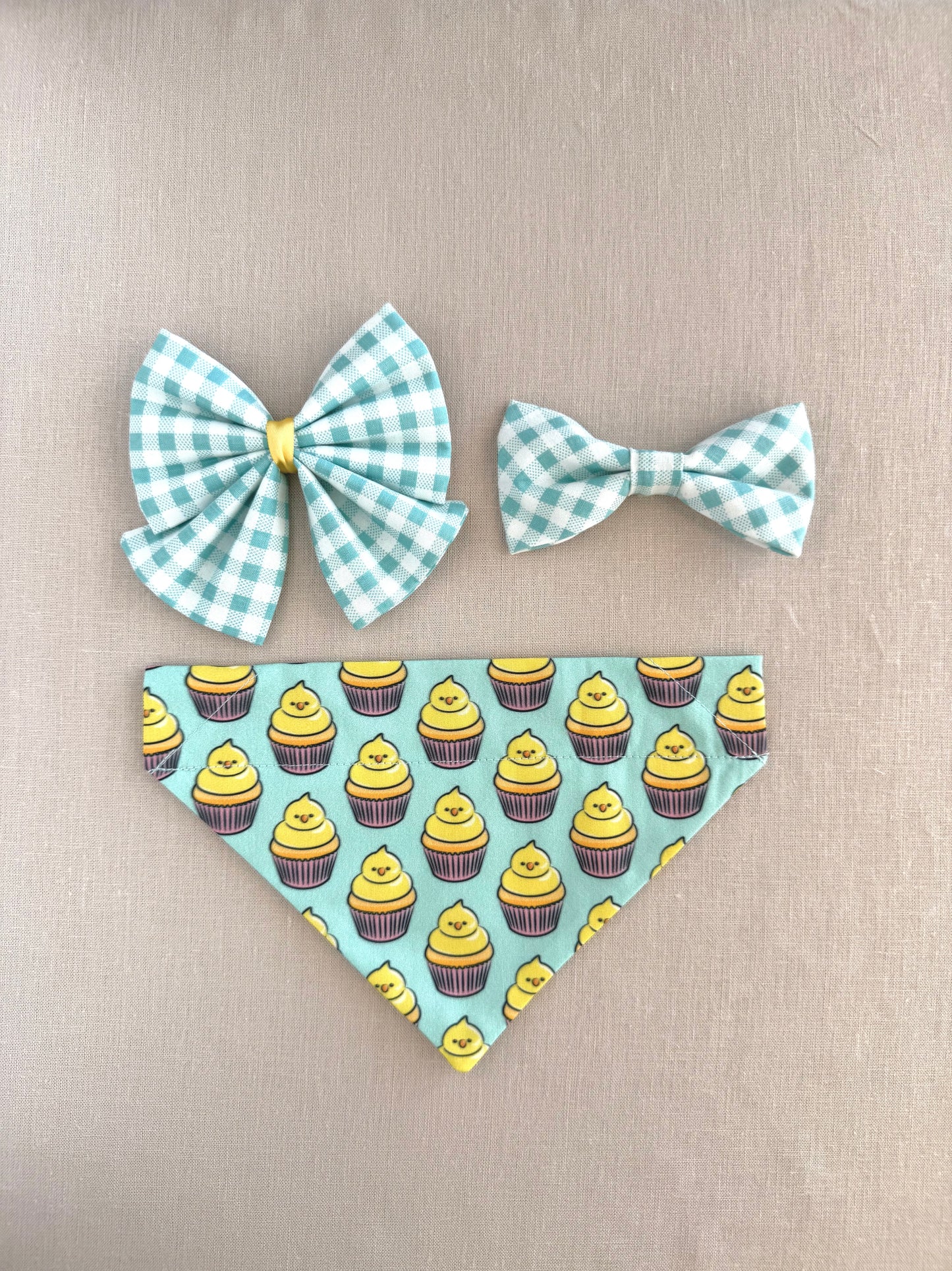 Easter Peeps Cupcake Pet Scarf and Coordinating Bows