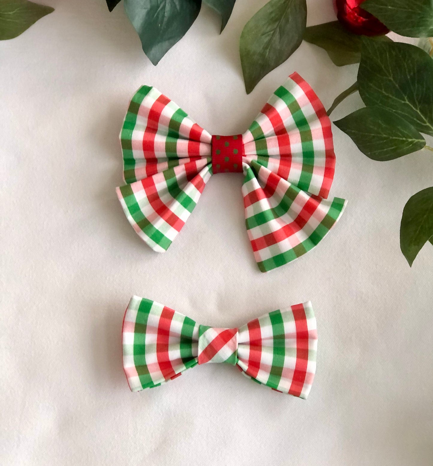 Holiday Bows with Tails