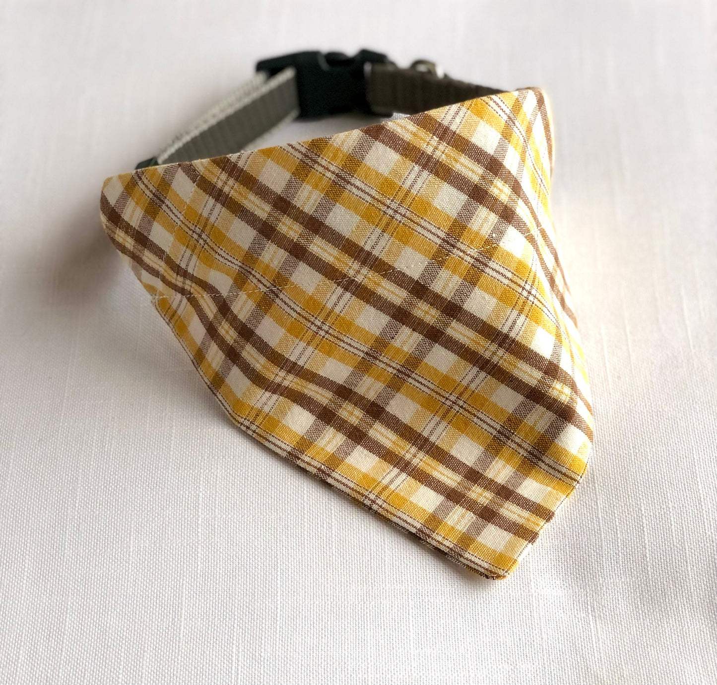 Daisies and Plaids for Pets, Pet Scarf, Pet Bandana, Over-the-Collar, Flowers, Daisies, Plaid, Pink, Yellow, Gift for Pets, Dog Bandana