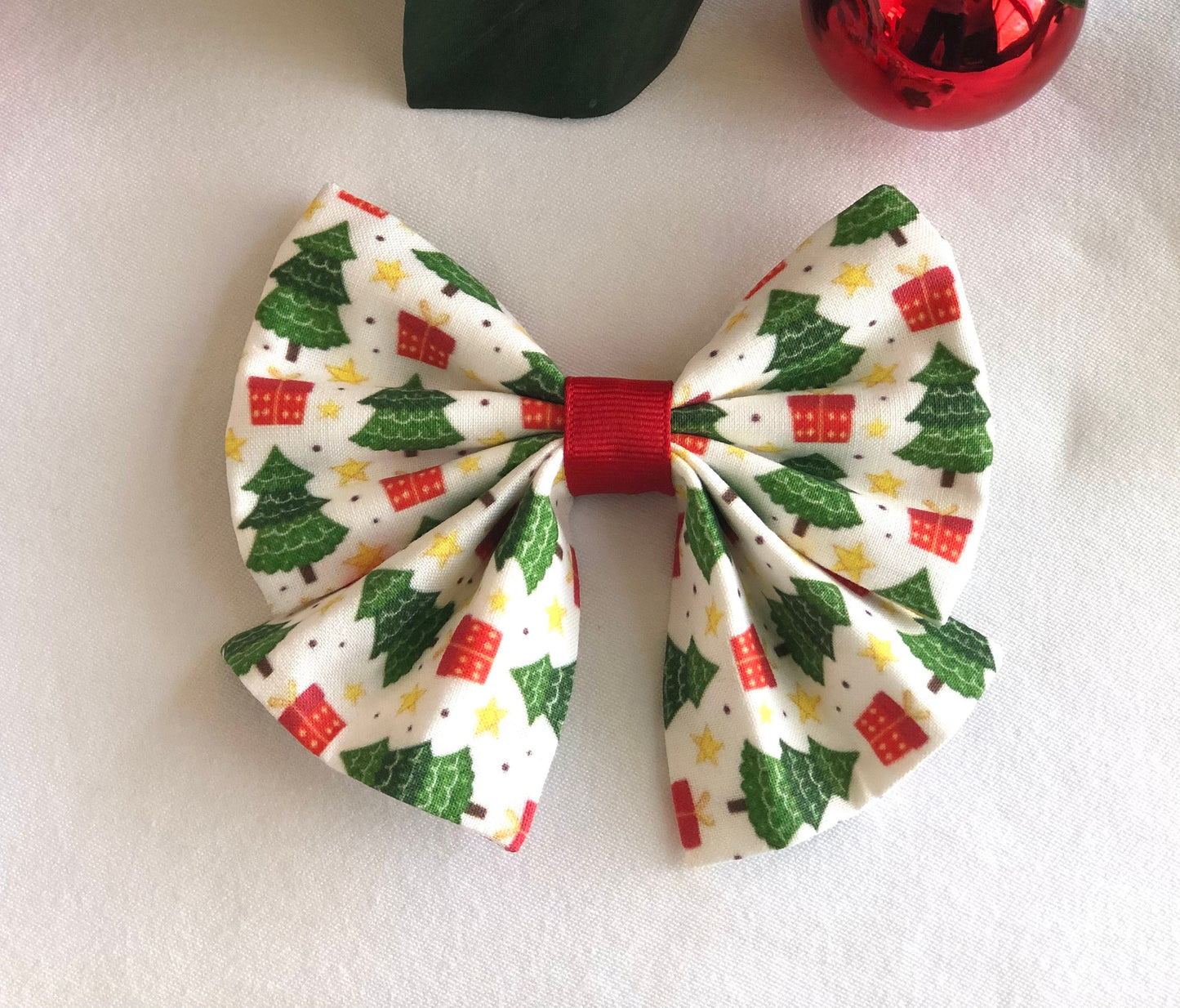 Festive Christmas Tree print in Scarves and Bows