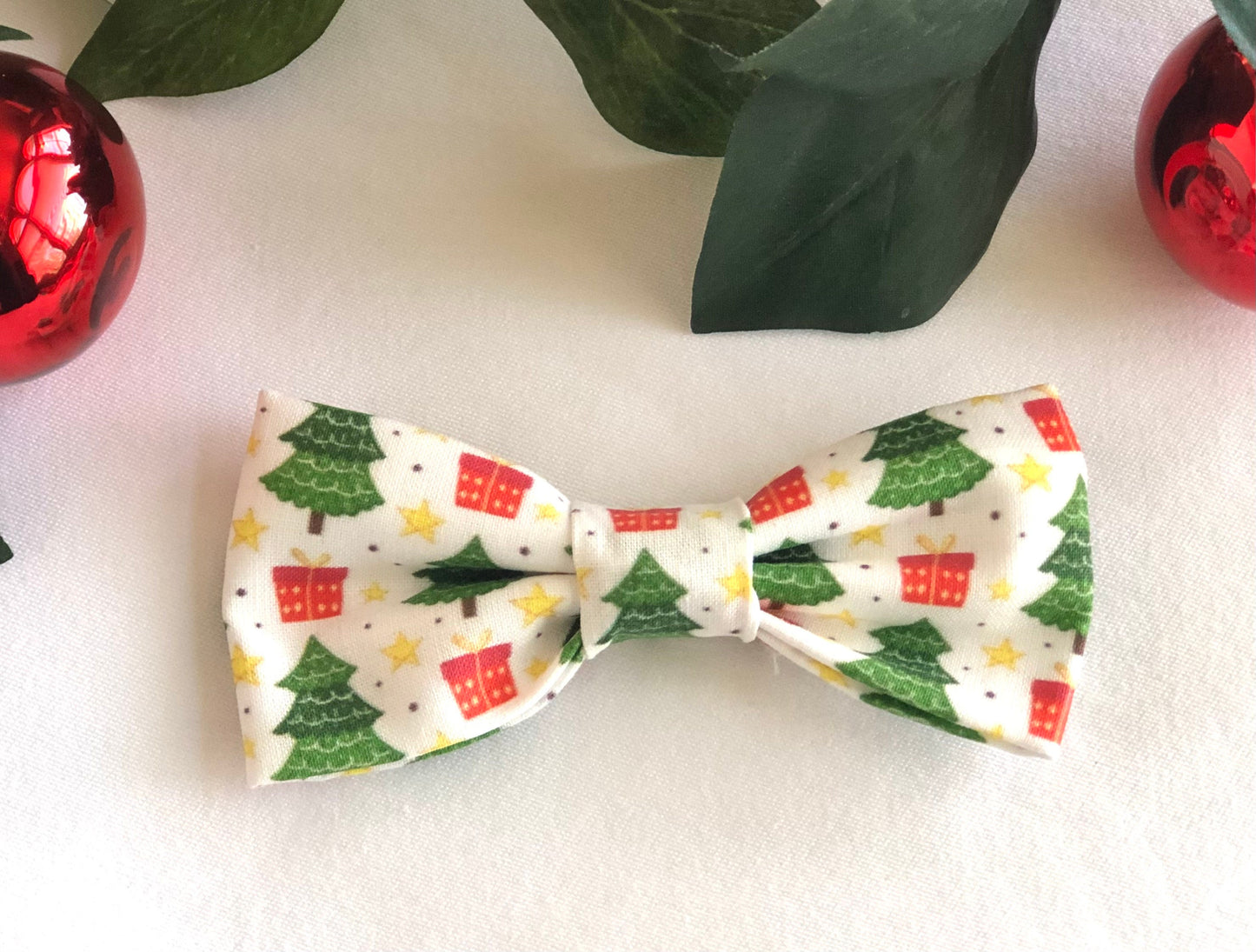 Festive Christmas Tree print in Scarves and Bows