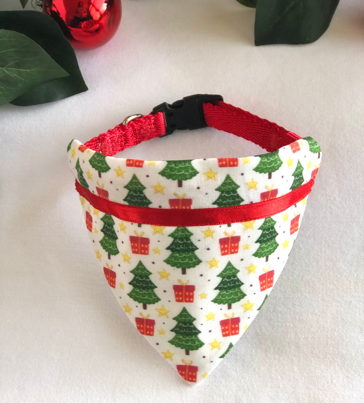 Festive Christmas Tree print in Scarves and Bows